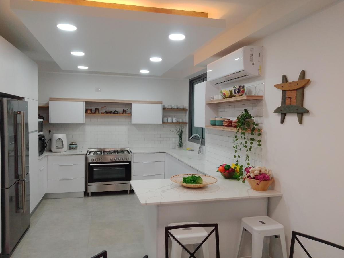 Beautiful Beach Apartment Ashdod Exterior foto